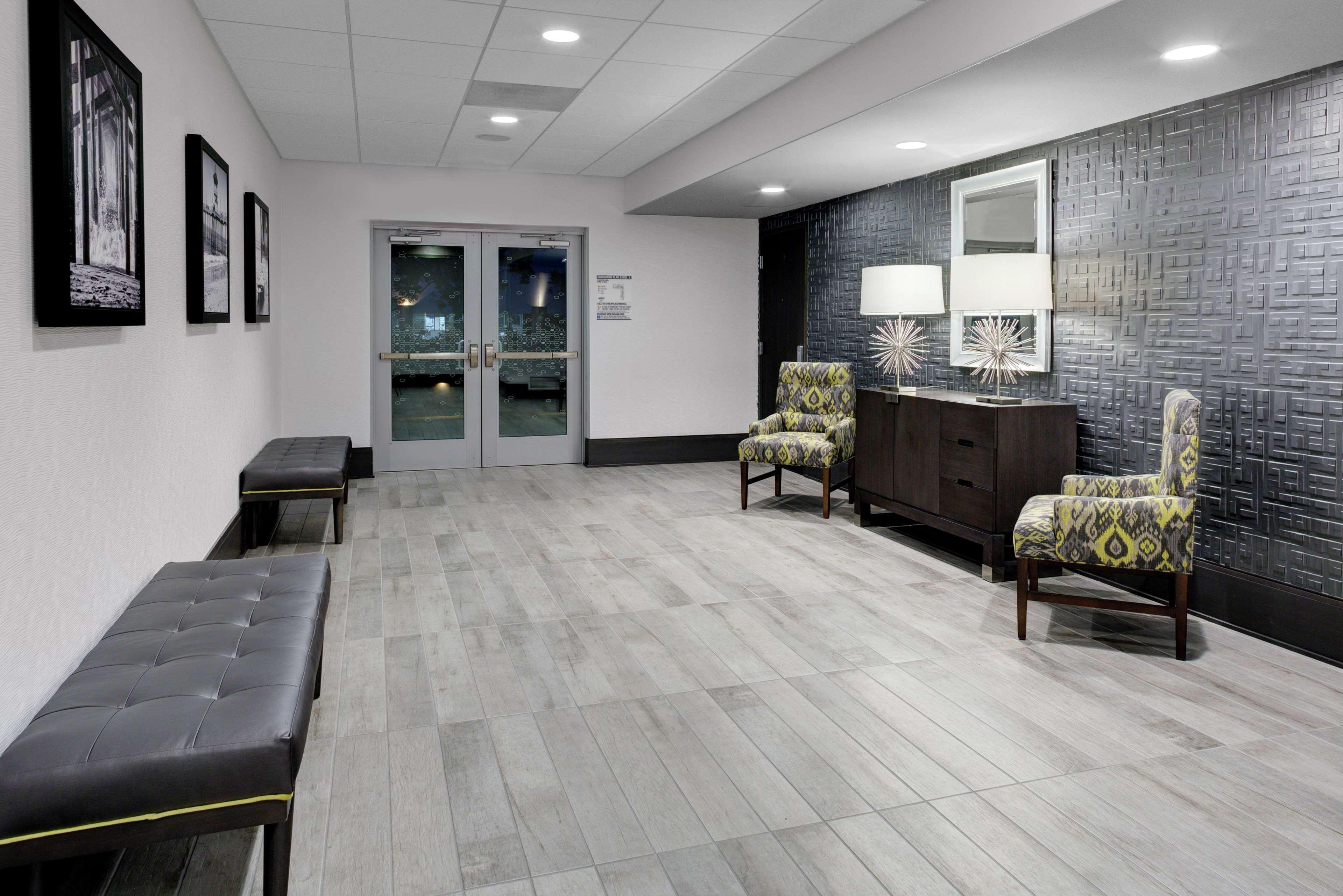 Hampton Inn & Suites Irvine/Orange County Airport Экстерьер фото