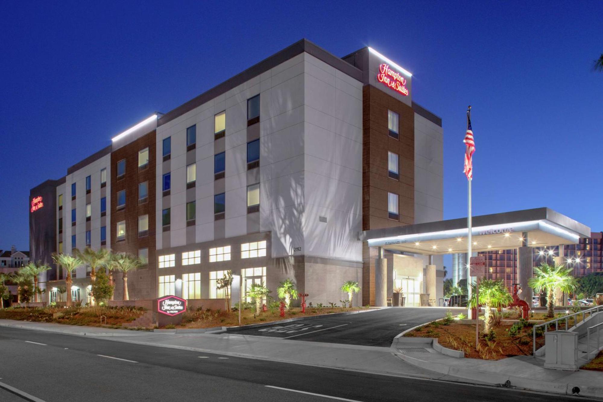 Hampton Inn & Suites Irvine/Orange County Airport Экстерьер фото