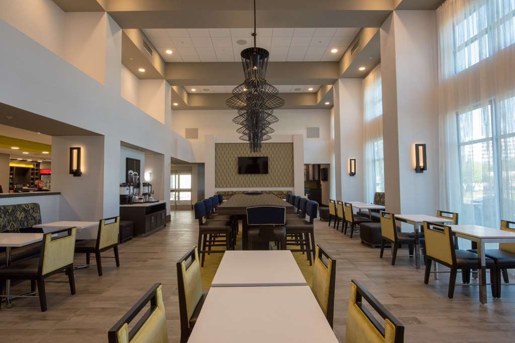 Hampton Inn & Suites Irvine/Orange County Airport Интерьер фото